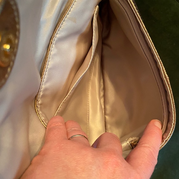 VGUC Coach gold/bronze clutch purse - Picture 4 of 8